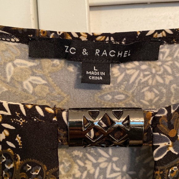 Zac&Rachel Large blk/brn stretch top. Has darts on back for a fitted look. - Picture 3 of 11